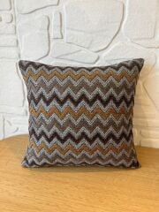 SEYMEN ALİ KIRLENT / YASTIK KILIFI / TEK PARÇA- DESENLİ