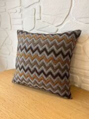 SEYMEN ALİ KIRLENT / YASTIK KILIFI / TEK PARÇA- DESENLİ